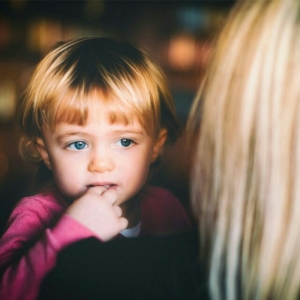 大鹏搞笑小视频_《屌丝男士讨好张朝阳》_大